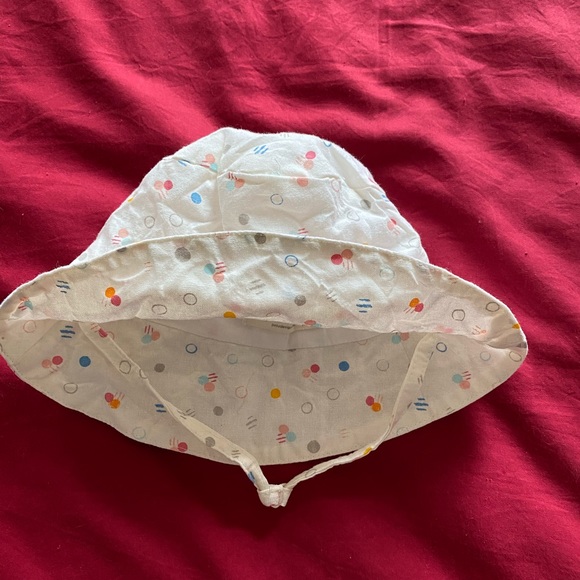 SOLD // Pehr baby sun bucket hat - Picture 2 of 3